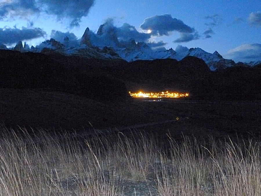 Night time view of Fitz Roy