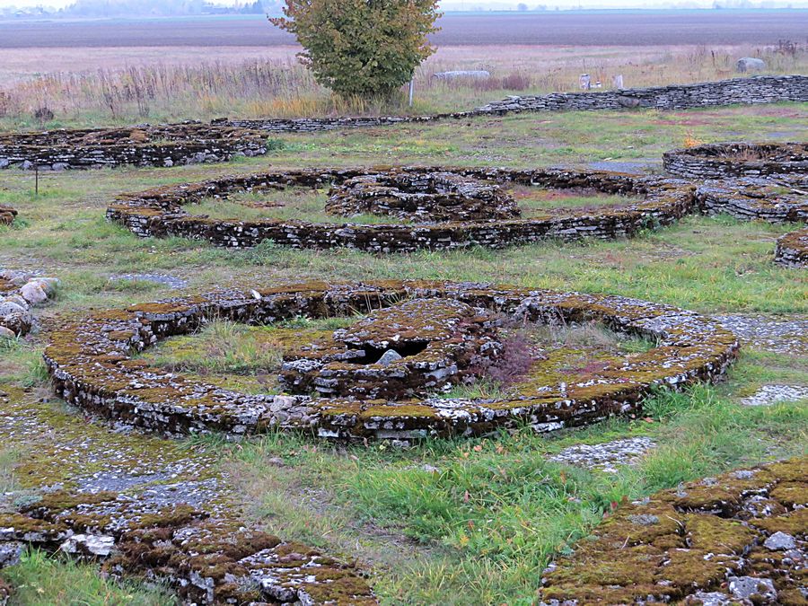 Bronze age graves