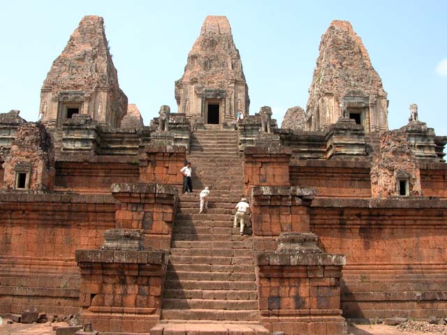 Climbing Preah Rup