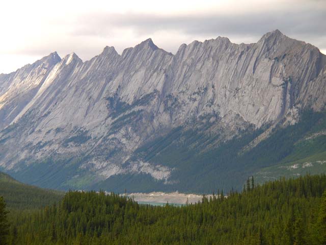 Maligne Canyon Road