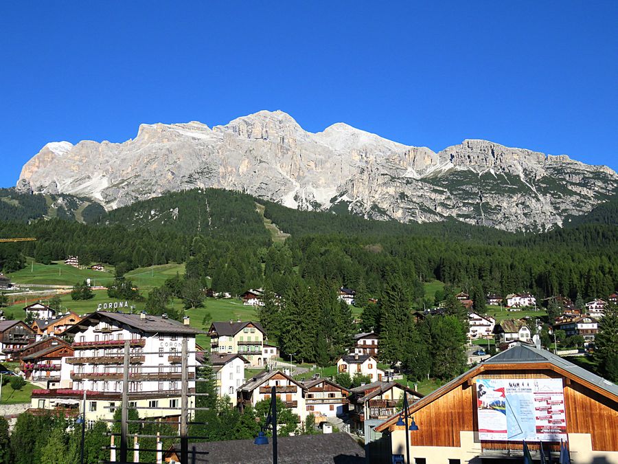 Cortina