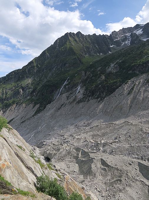 Dried up glacier