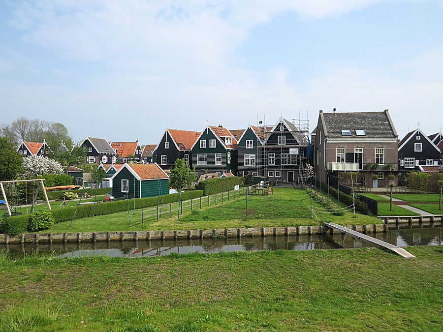 Marken