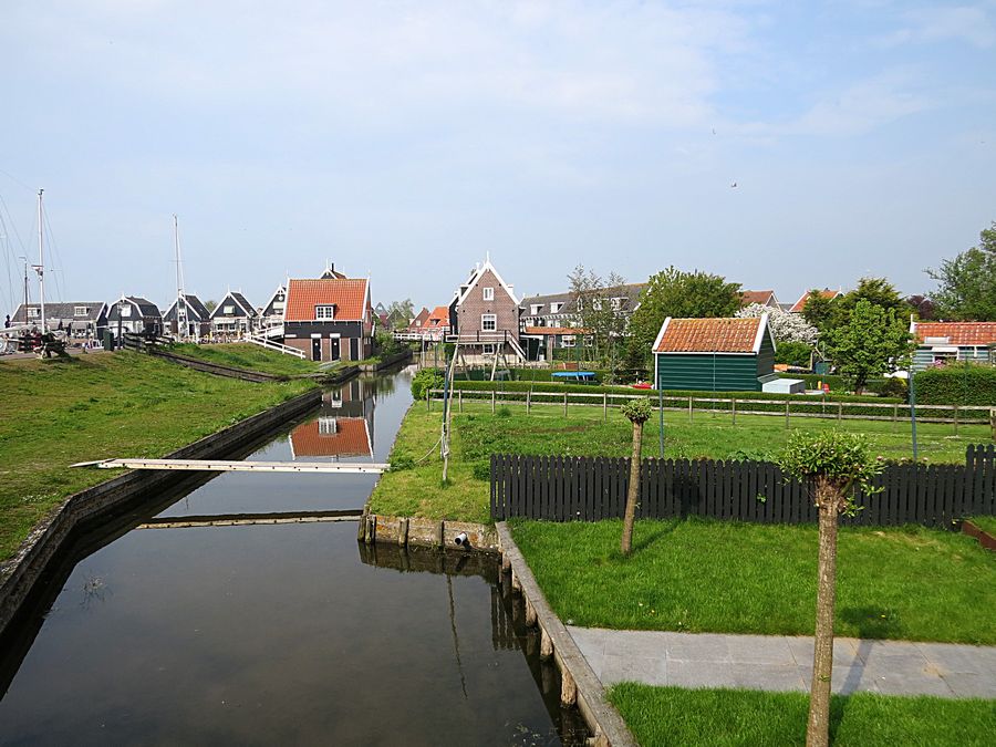 Marken